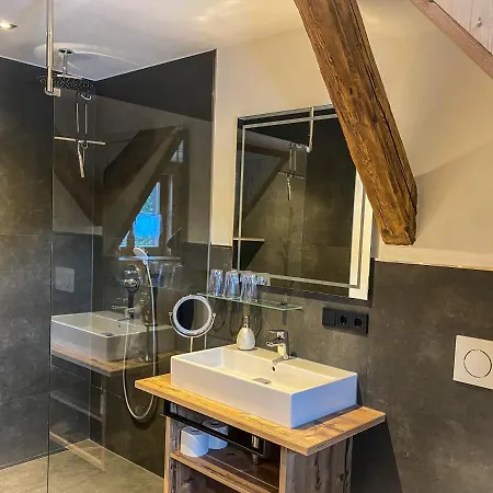 Haus Oyben *