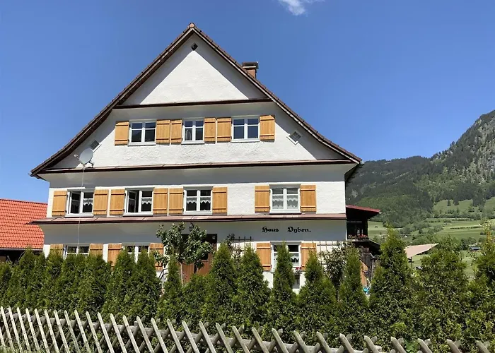 Haus Oyben شقة